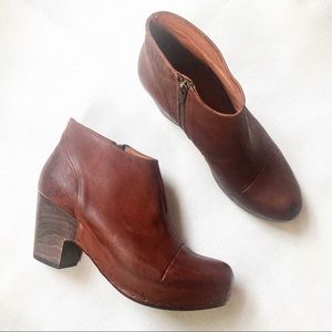 VIALIS Genuine Leather Handmade in Spain Block Heel Ankle Boots